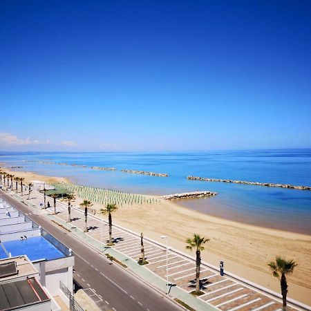 Apartment Sea View Termoli Bagian luar foto